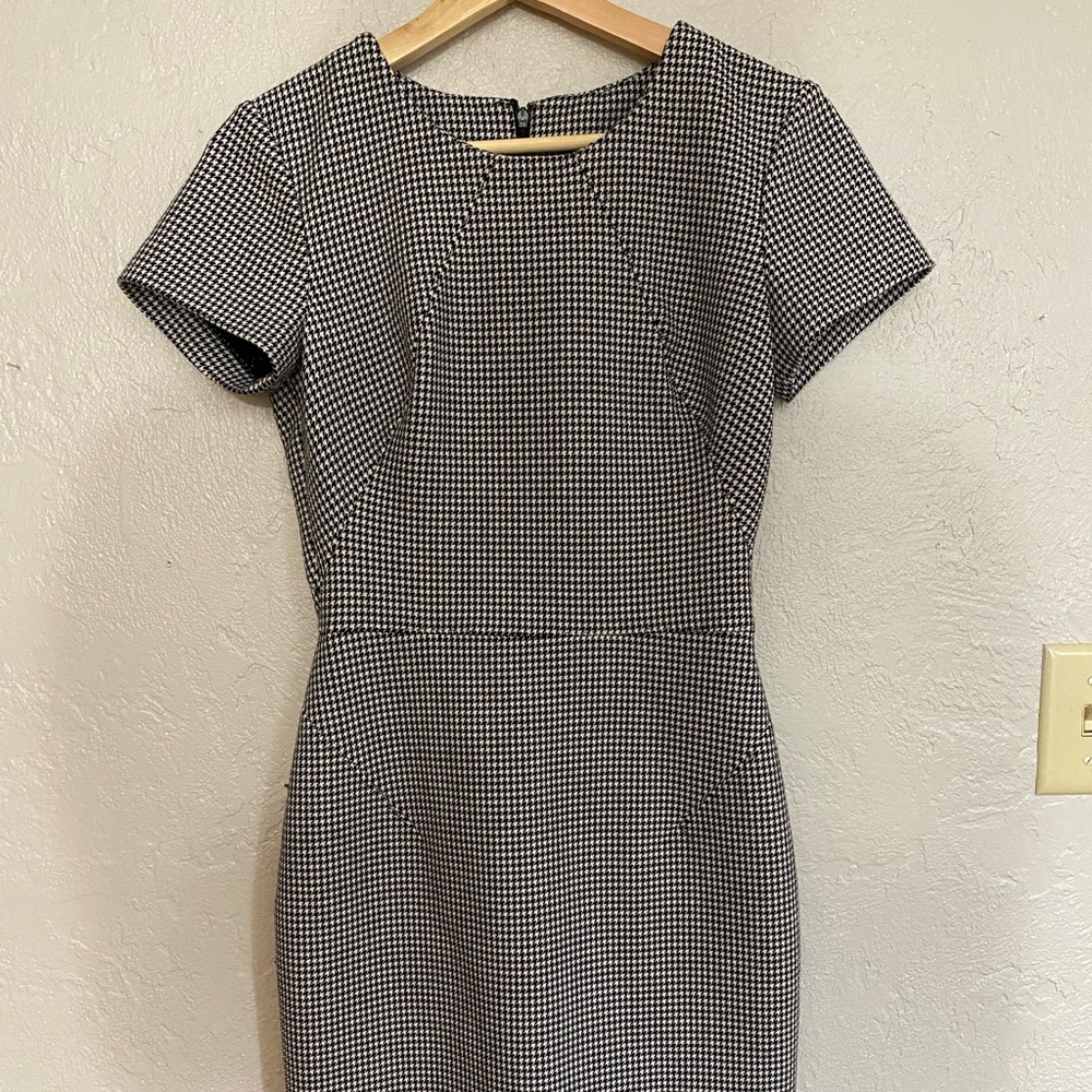 Gorgeous Banana Republic Dress